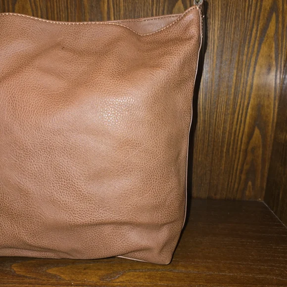 Carlos by Carlos Santana Tan Slouchy Shoulder Bag - Picture 3 of 10